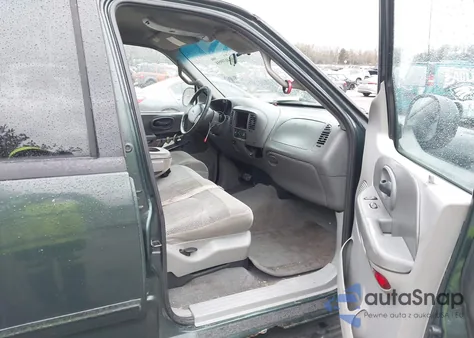 2001 Ford F-150 King Ranch Edition/Lariat/Xlt from USA, damaged, VIN 1FTRW08L11KF46591